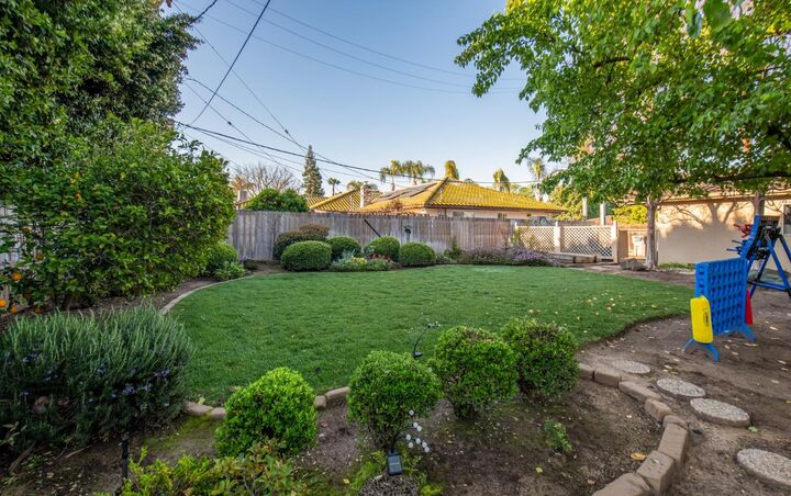 Property Photo:  1387 W Sample Way  CA 93711 