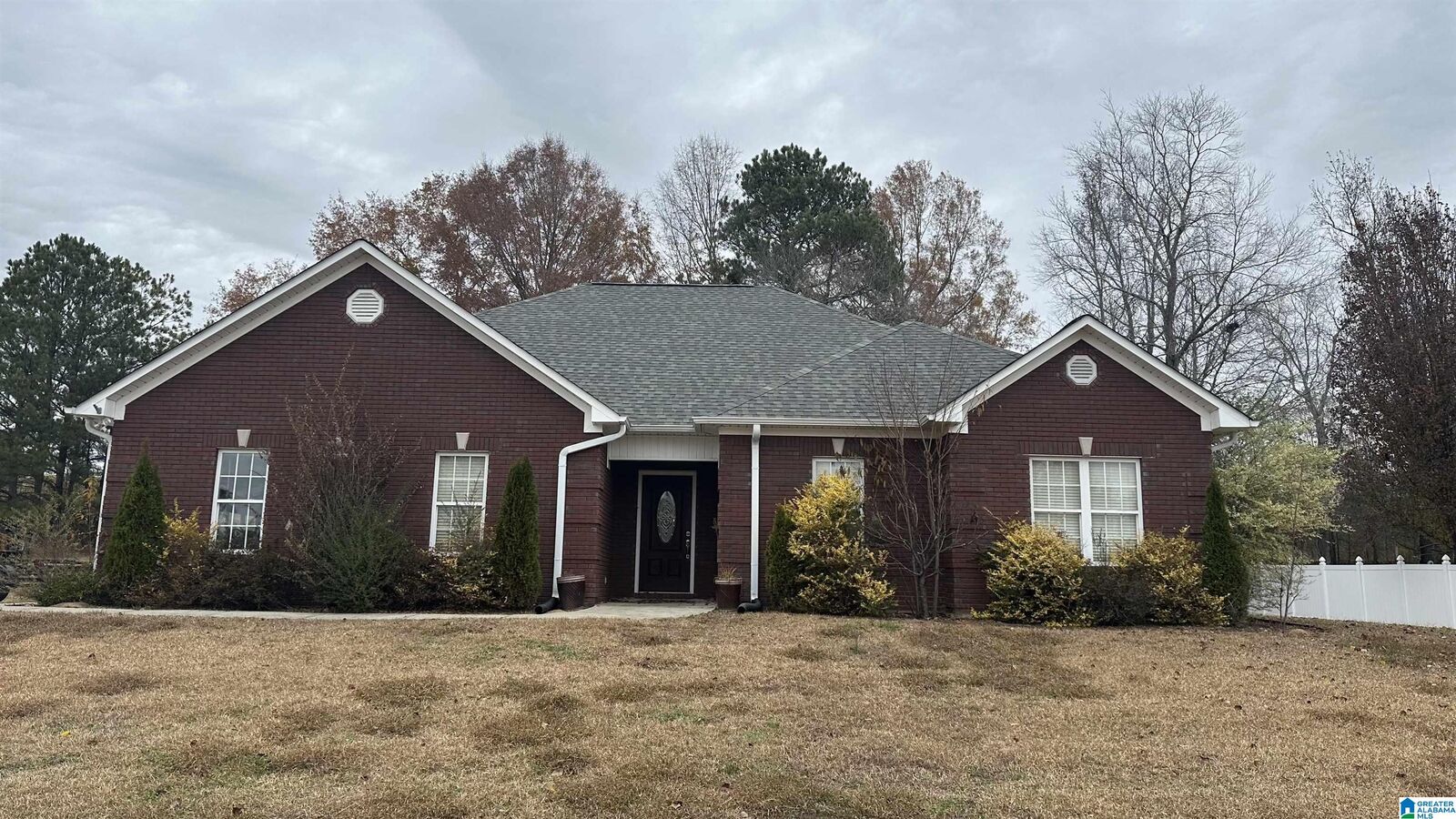 Property Photo: 301 Mayfair Lane AL 35057
