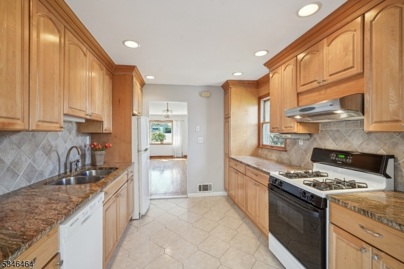 Property Photo: 59 The Fellsway NJ 07974