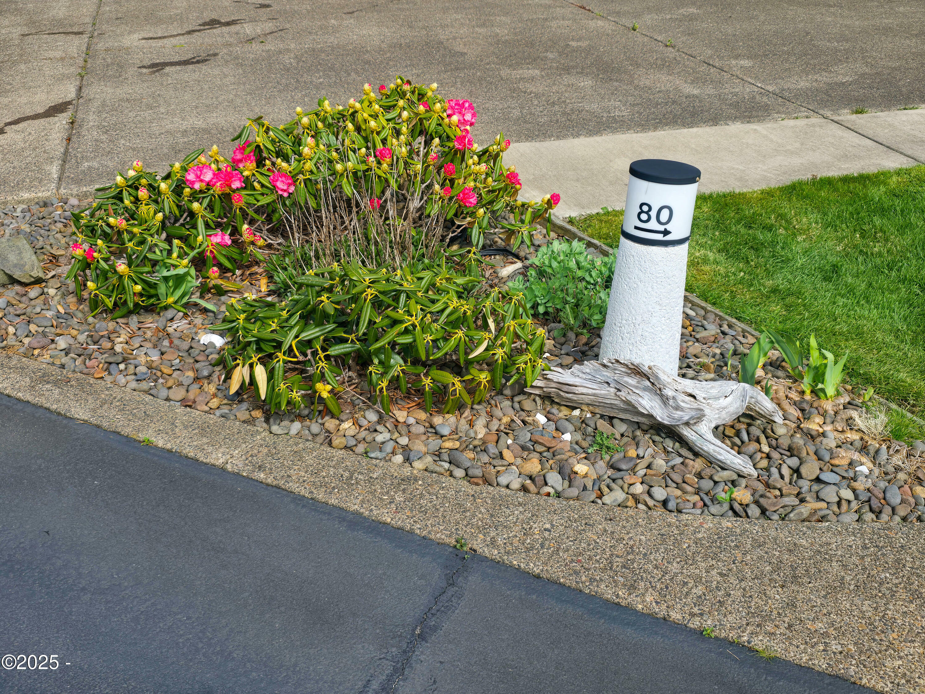Property Photo: 6225 N Coast Hwy, Lot 80 OR 97365