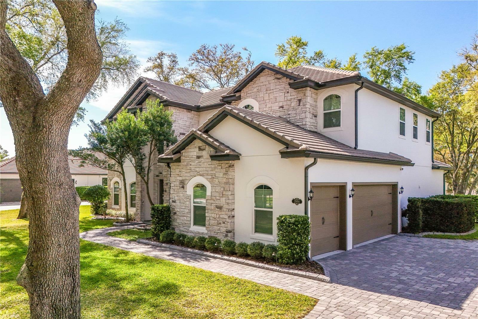 Property Photo: 25854 Crossings Bluff Lane FL 32776