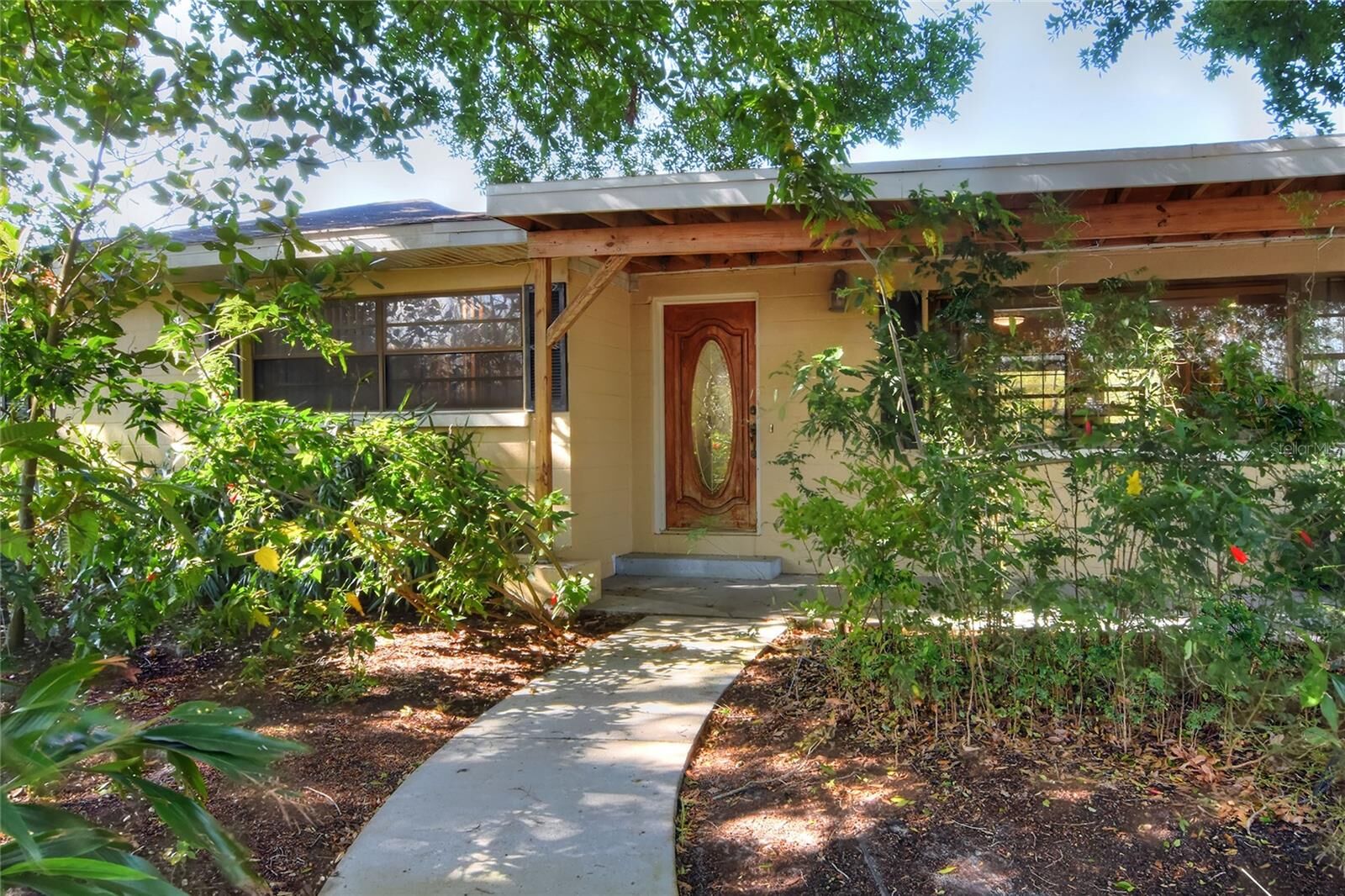 Property Photo: 2020 State Road 37 S FL 33860