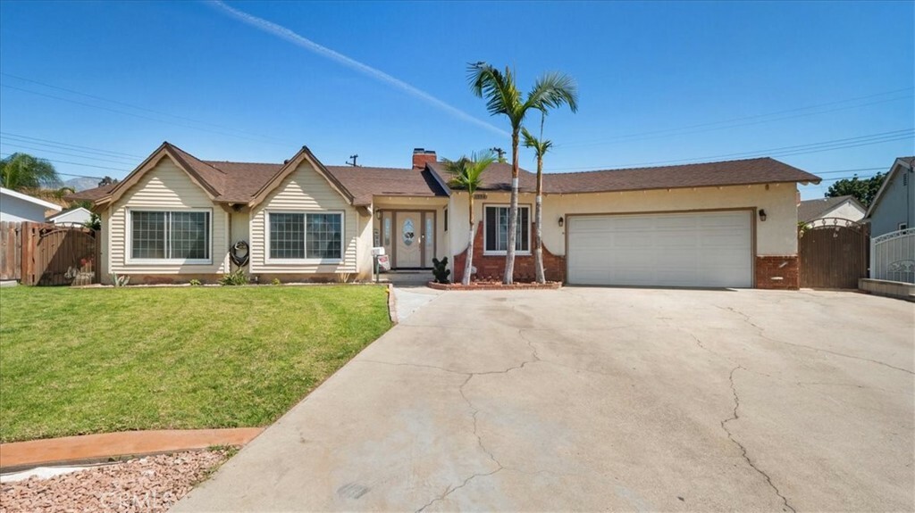 Property Photo: 1554 N Helen Court CA 91762