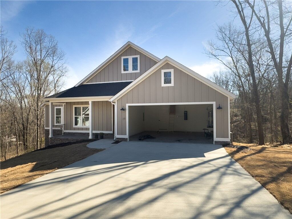 Property Photo:  19 Dundonald Lane  AR 72715 