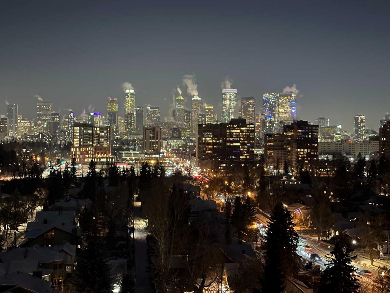 Property Photo: 3204 Rideau Place SW 506 AB T2W 1Z2