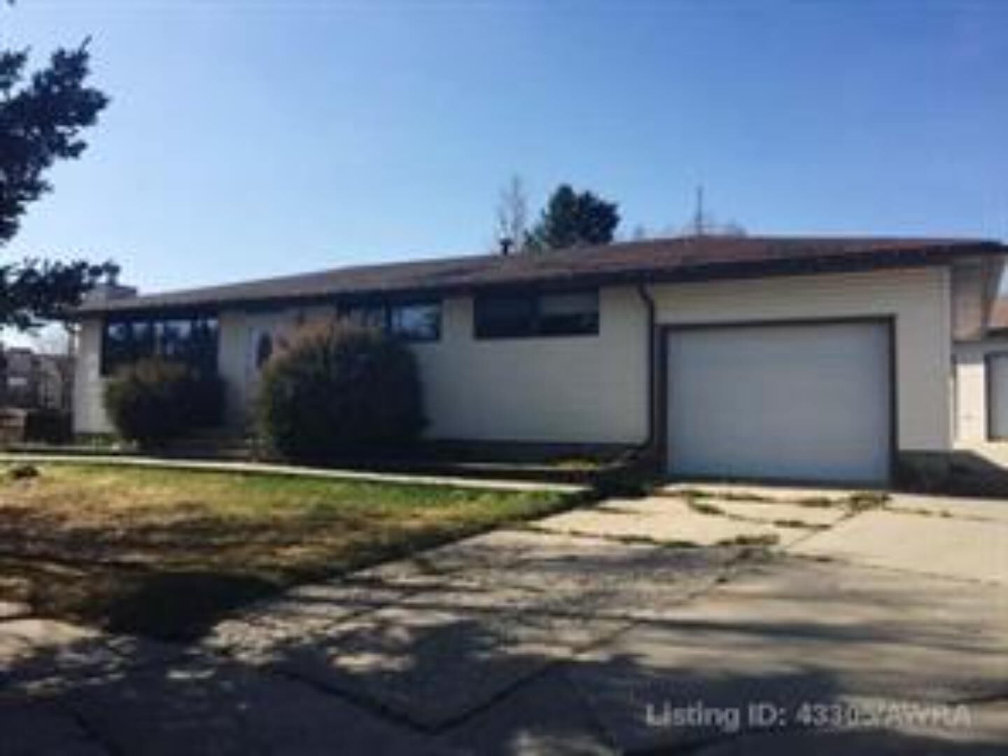 Property Photo: 5412 Fir Crescent AB T0G 2C0