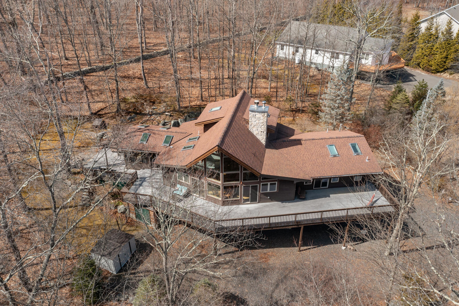 Property Photo: 5126 Oakley Court PA 18324