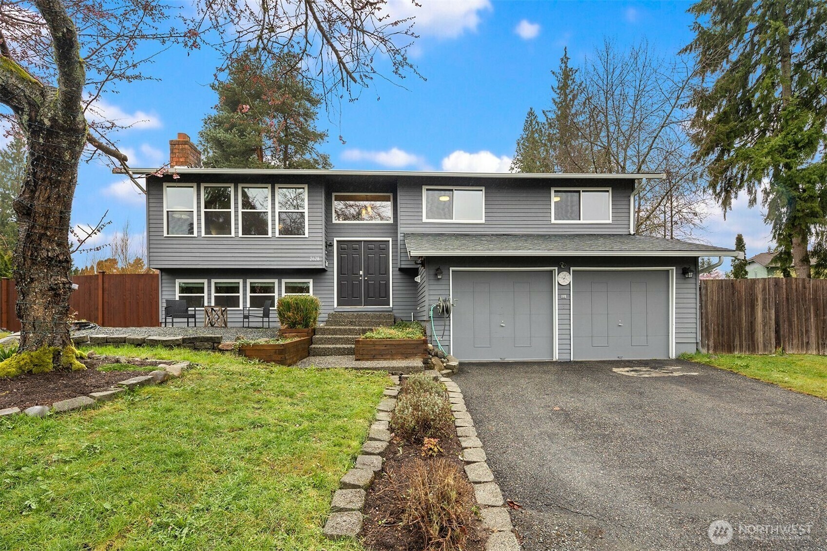 Property Photo: 2628 118th Drive NE WA 98258