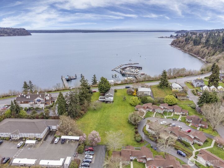Property Photo: 249 Cascade Avenue WA 98260