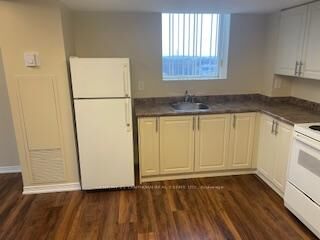 Photo de la propriété:  1056 Queens Avenue 504  ON L6H 6R3 