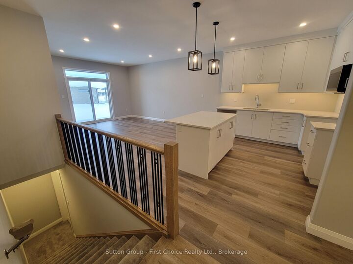 Property Photo: 119 Rowe Avenue ON N0M 1S1