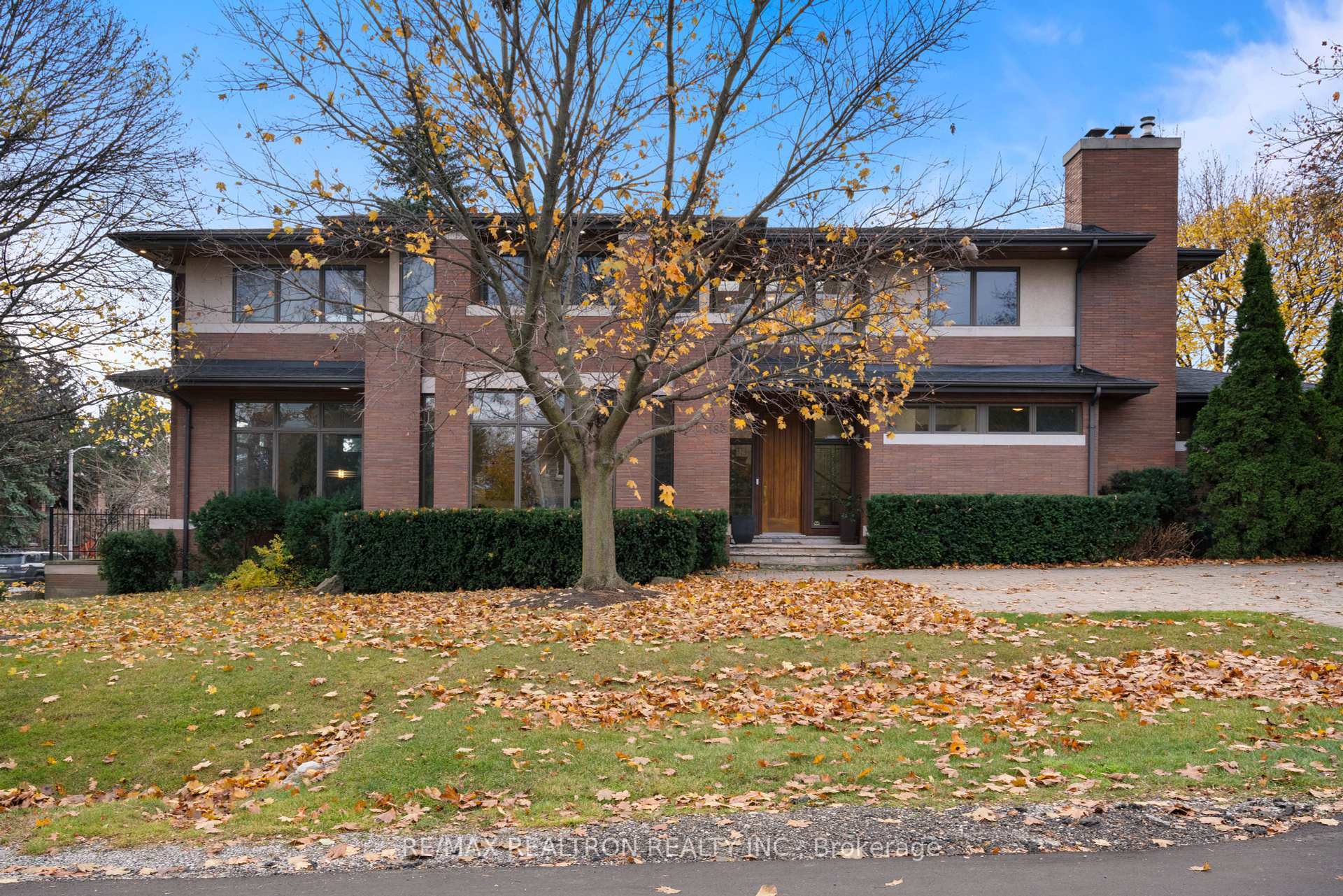 Property Photo: 183 Arnold Avenue ON L4J 1C1