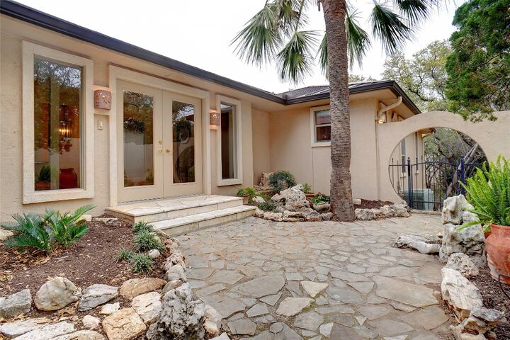 Property Photo: 213 Twin Sails TX 78657