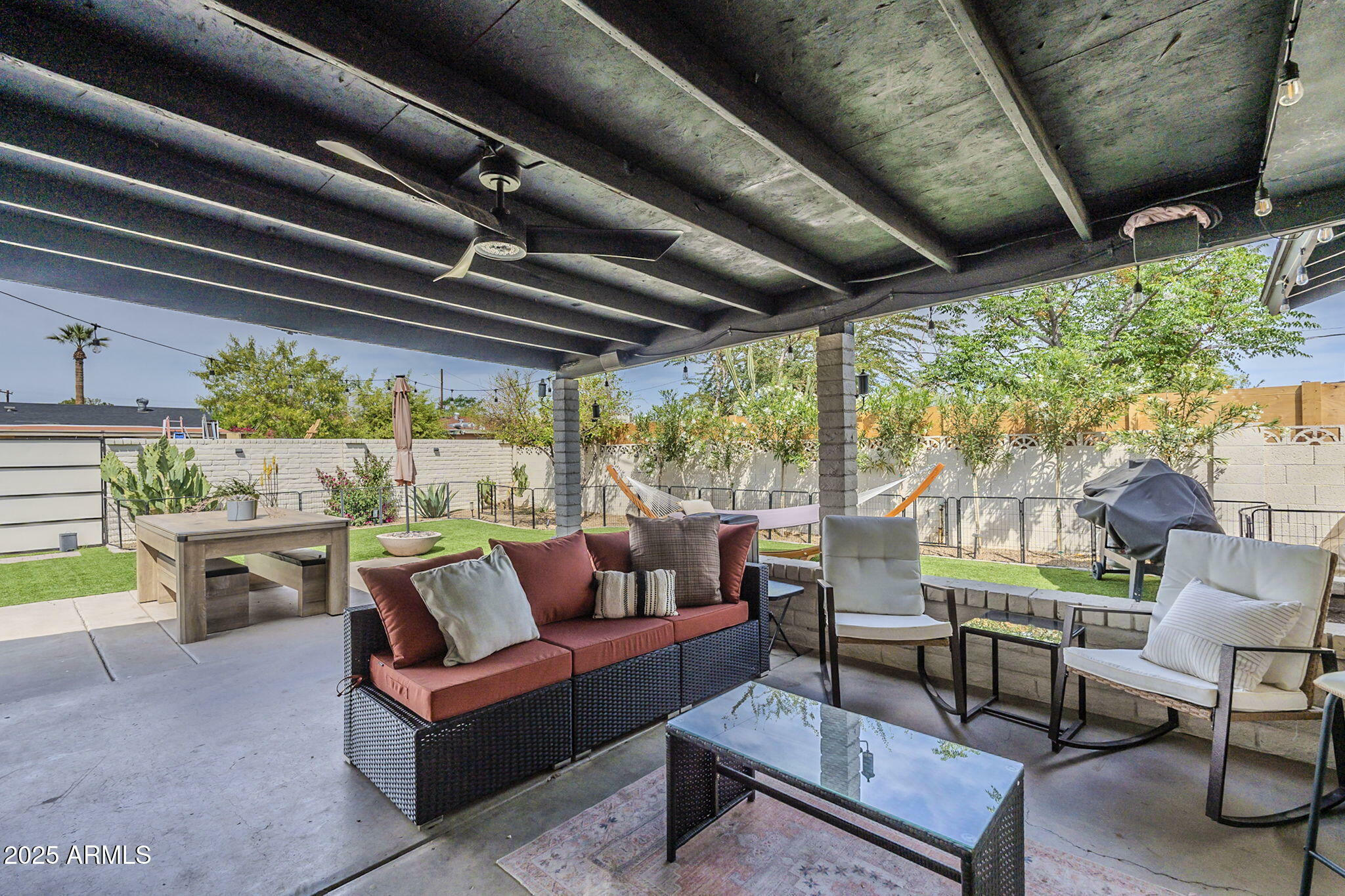 Property Photo: 3246 E Palm Lane AZ 85008