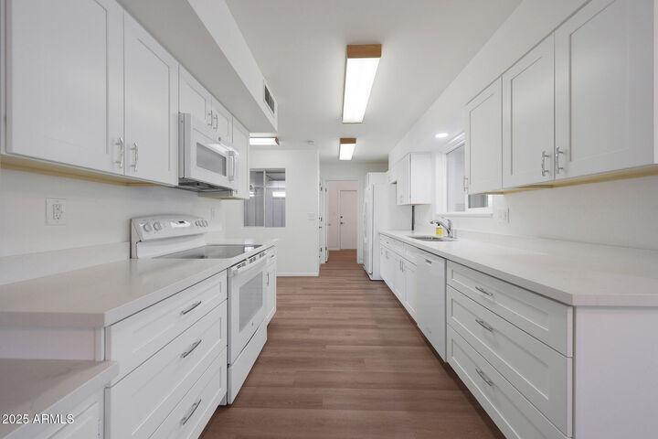 Property Photo: 11642 N Coggins Drive AZ 85351