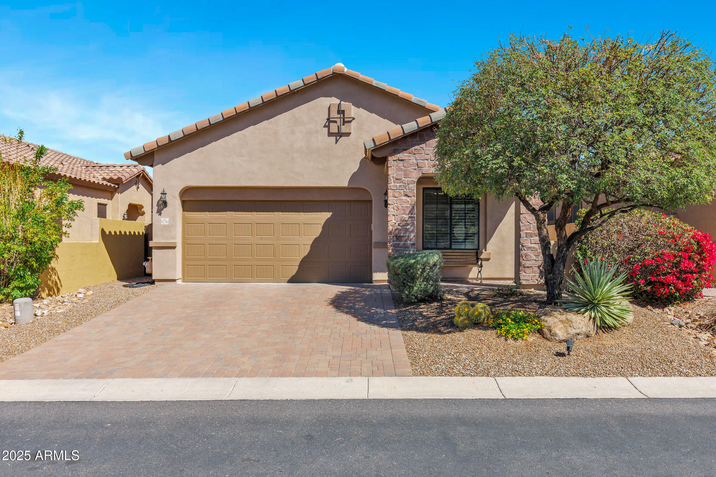 Property Photo: 8736 E Ivy Street AZ 85207