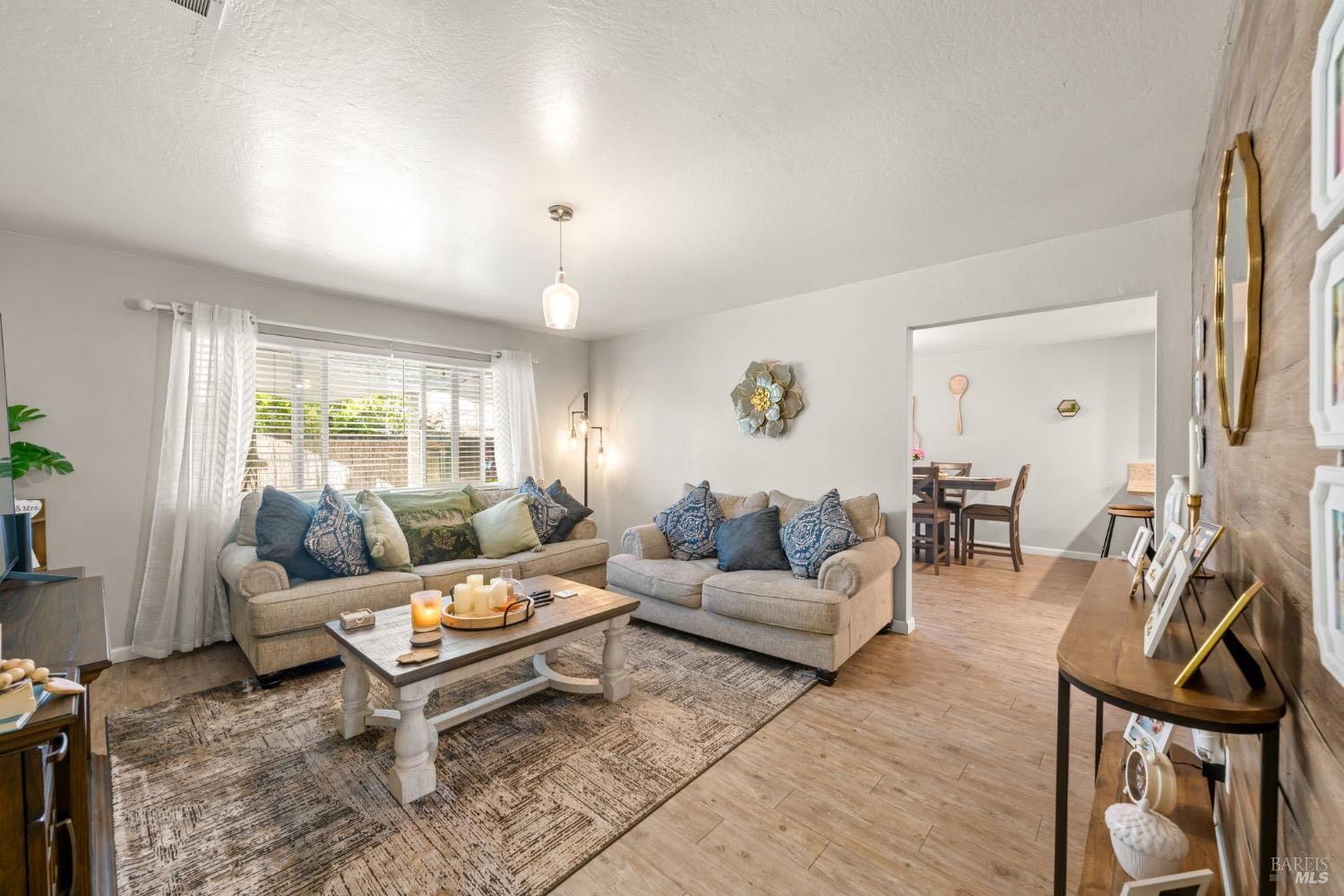 610 Sierra Drive  Dixon CA 95620 photo