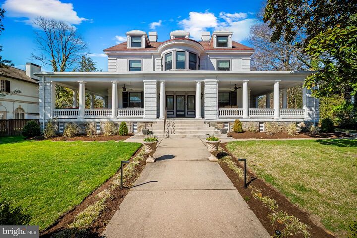 4502 Roland Avenue  Baltimore MD 21210 photo
