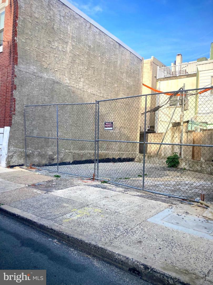 Property Photo: 1931 S Juniper Street PA 19148
