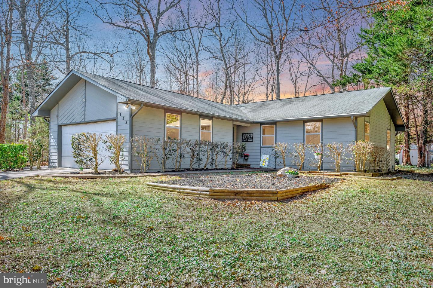 Property Photo: 148 Jefferson Avenue VA 22508
