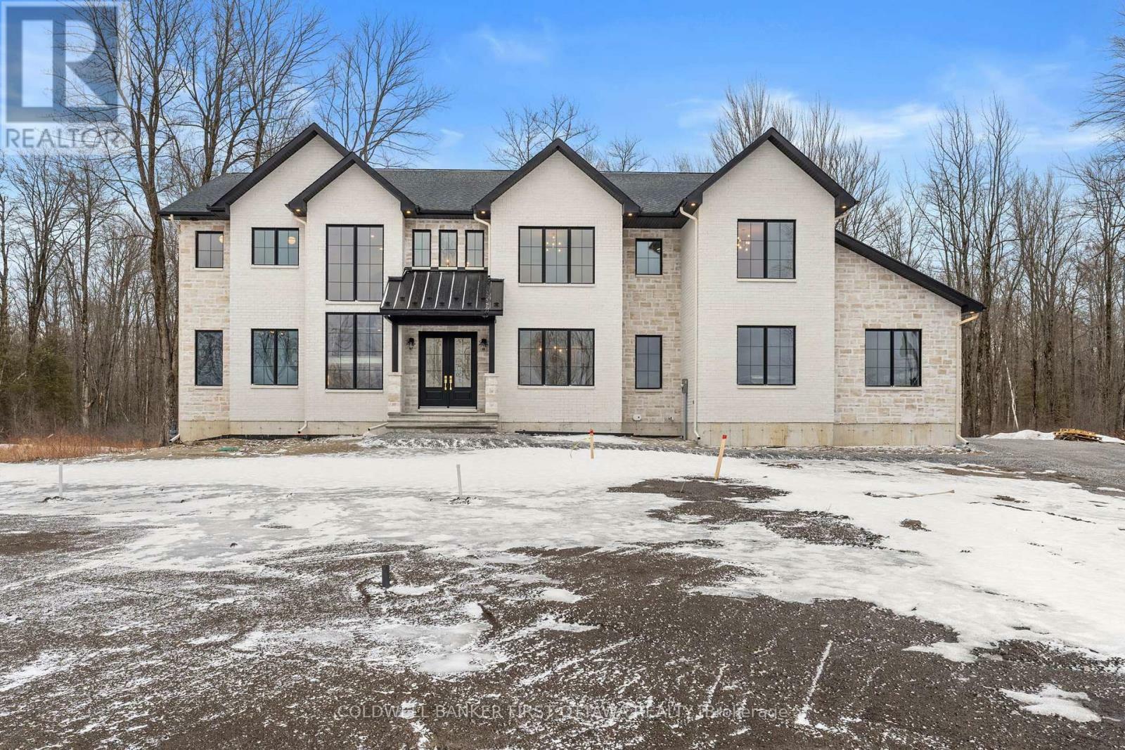 Property Photo: 577 Shoreway Drive ON K4P 0G3