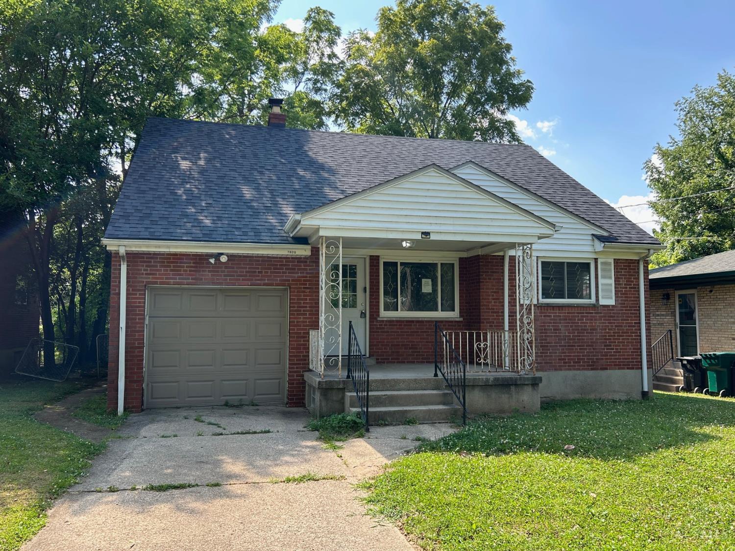 Property Photo: 7829 Greenland Place OH 45237