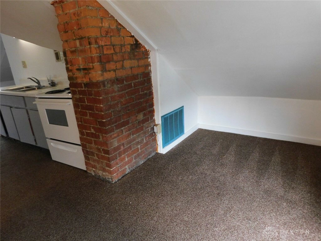 Property Photo: 40 E Ward Street OH 45504