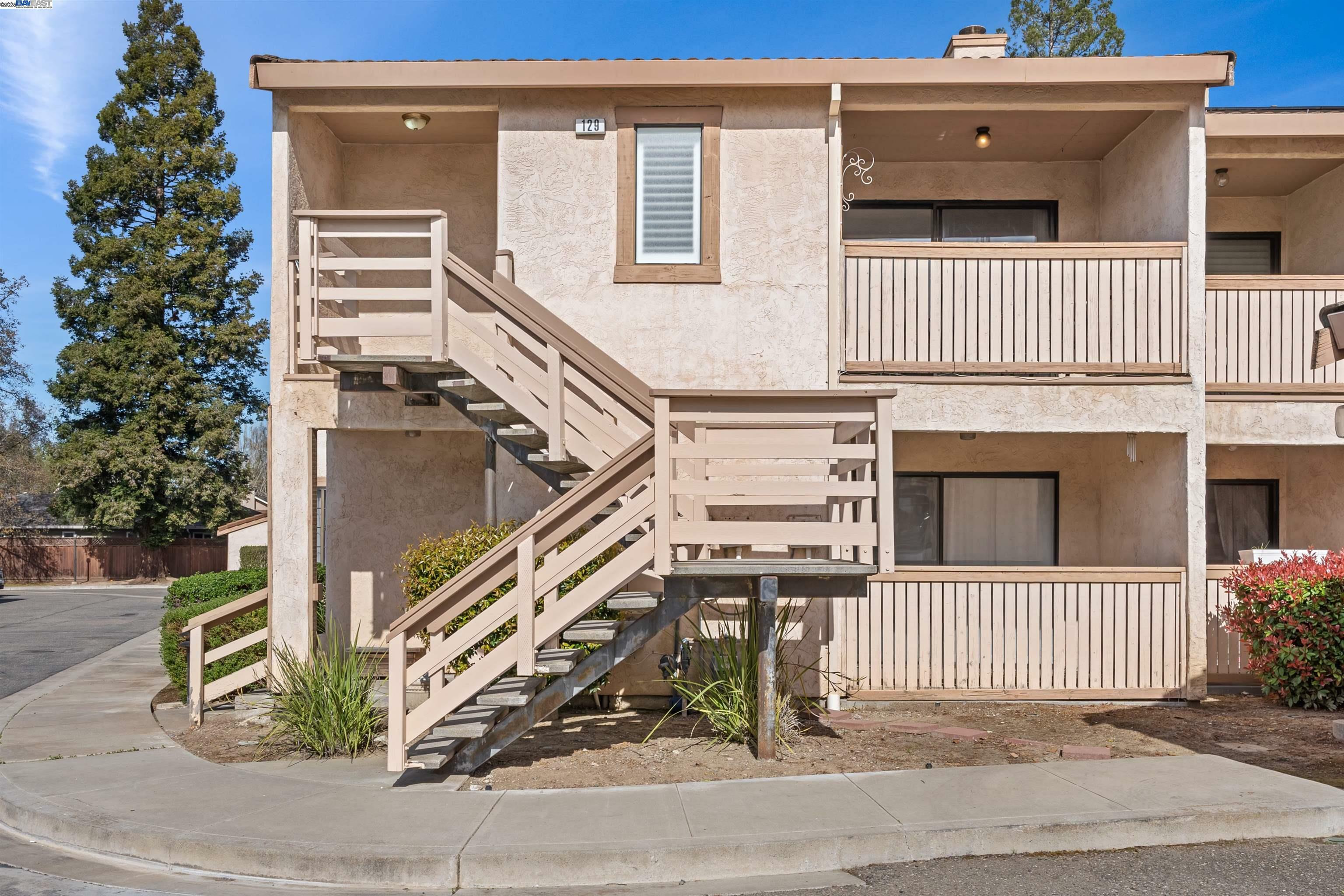 129 Ray St  Pleasanton CA 94566 photo