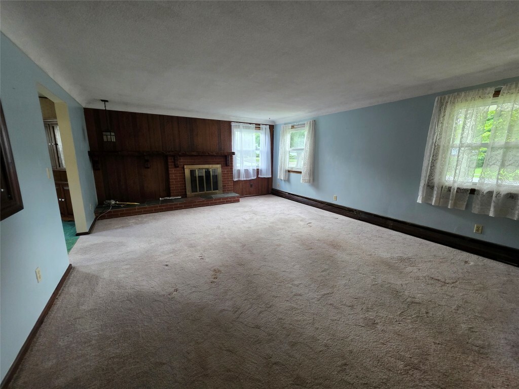 Property Photo: 136 Hathaway Street PA 16417