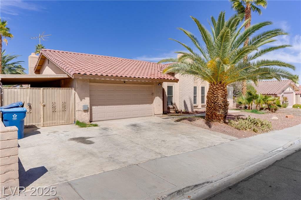 Property Photo: 5274 Hibbetts Drive NV 89103