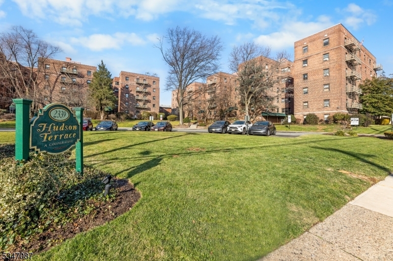 Property Photo: 2339 Hudson Terrace D1 NJ 07024