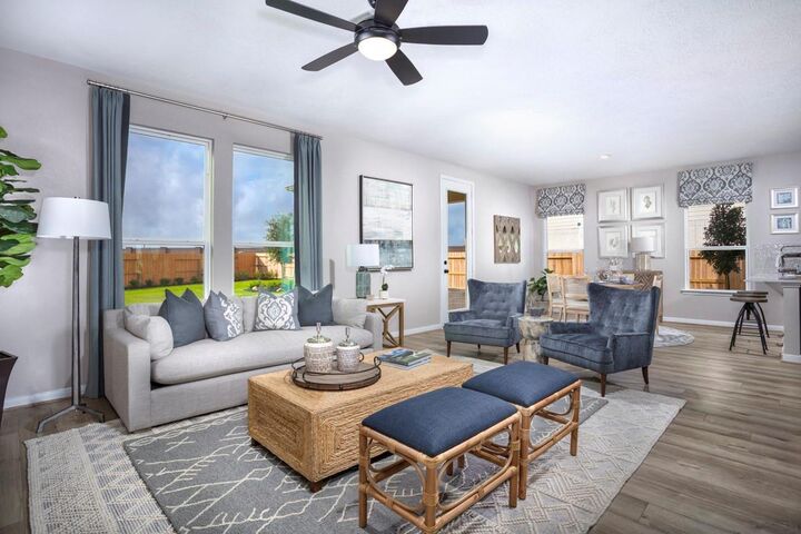 Property Photo: 101 Summer Pool Court TX 77493