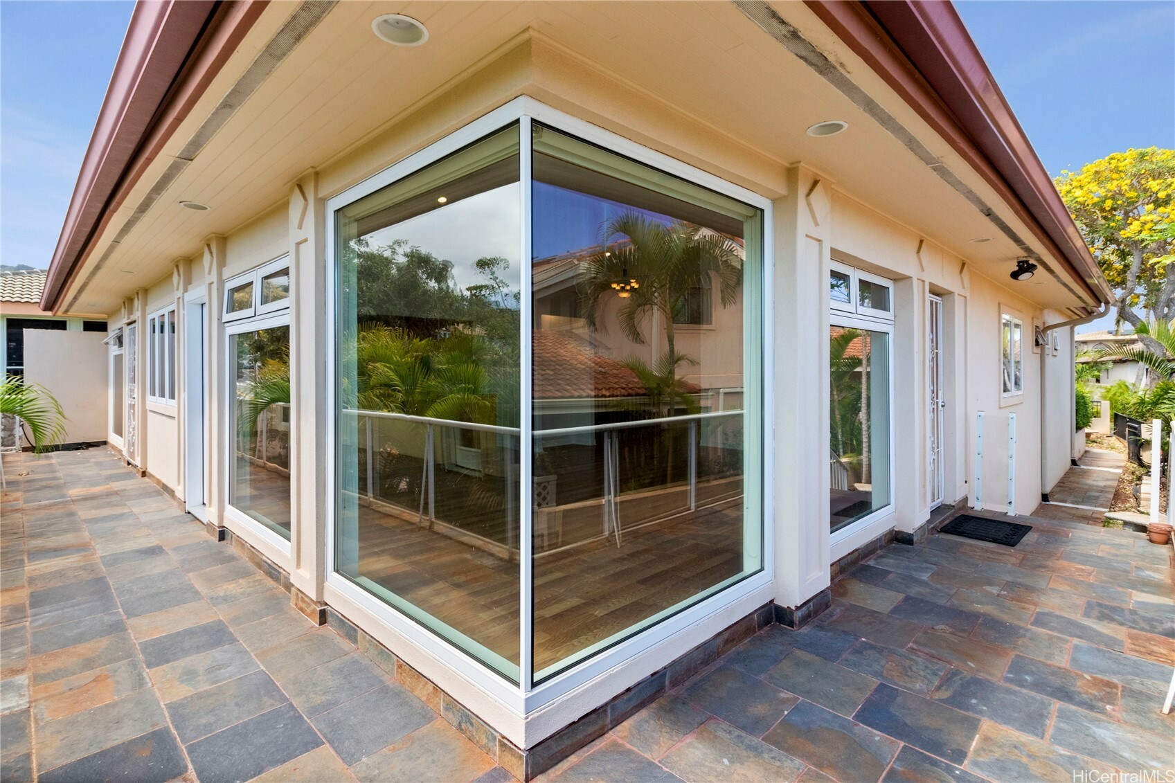 Property Photo: 92-1277 Hauone Street HI 96707