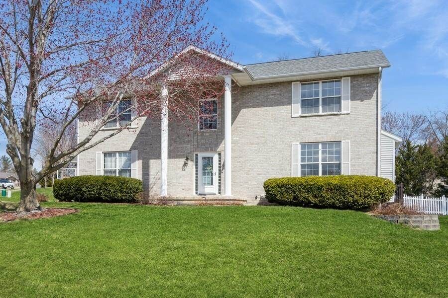 Property Photo:  1456 Aburdeen Ct  IA 52246 