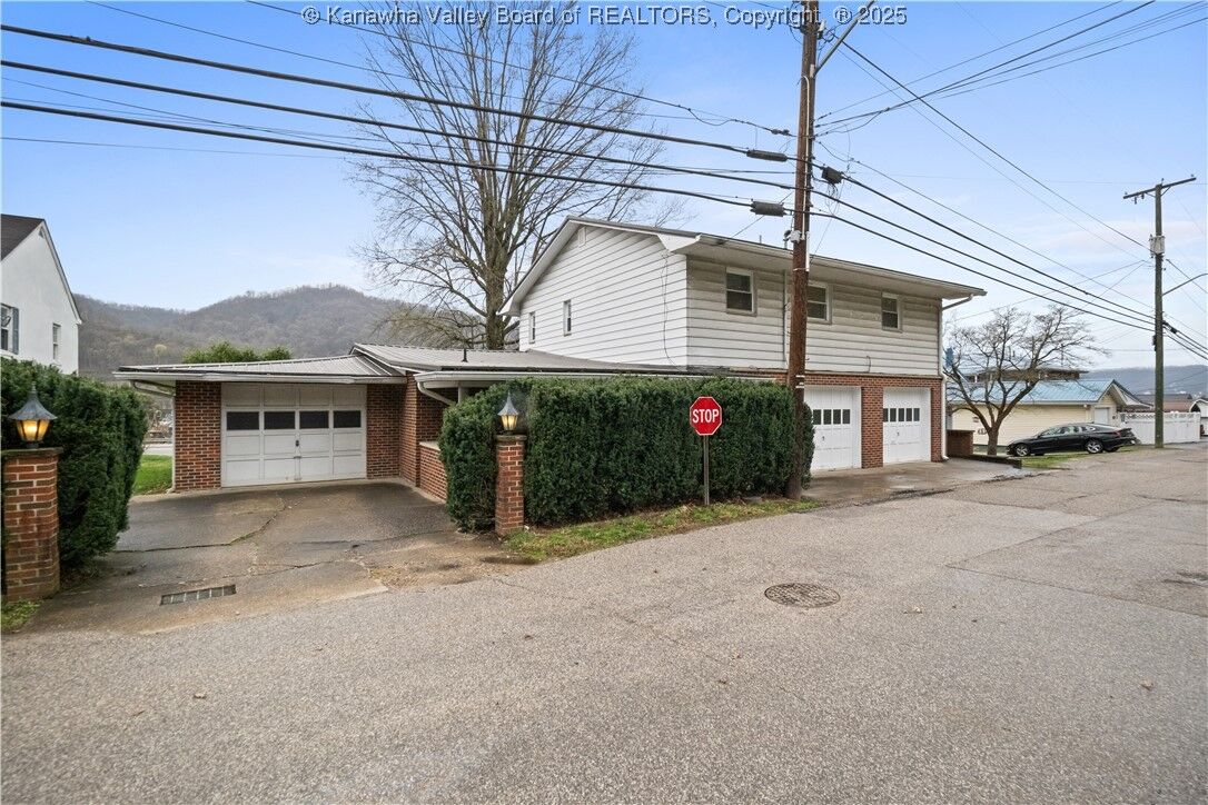 Property Photo: 412 Midland Avenue WV 25015