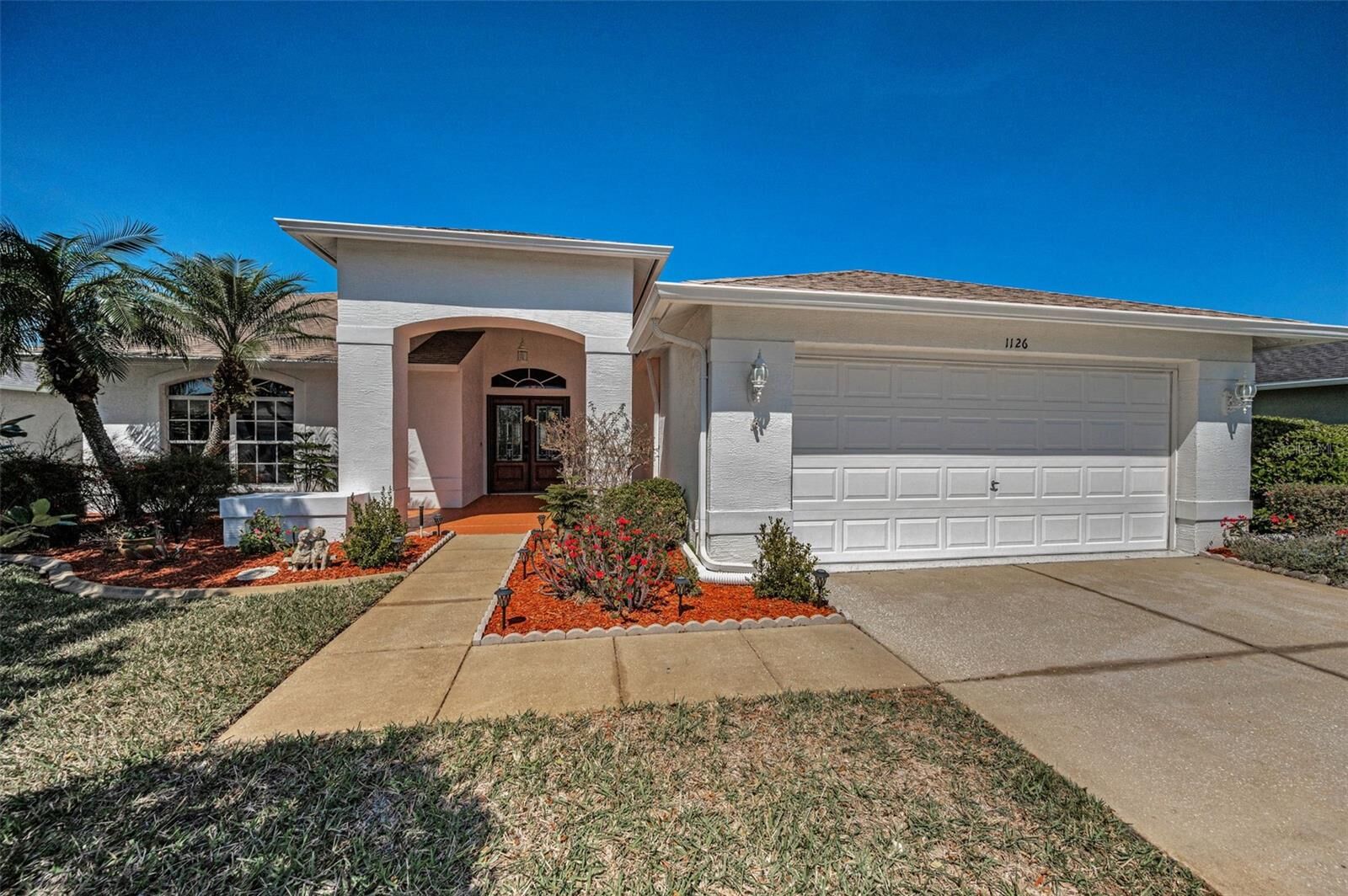Property Photo:  1126 Ashbourne Circle  FL 34655 