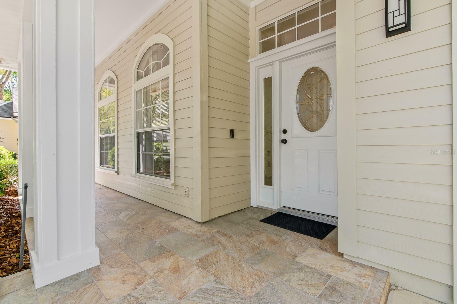 Property Photo: 3004 SW 98th Way FL 32608