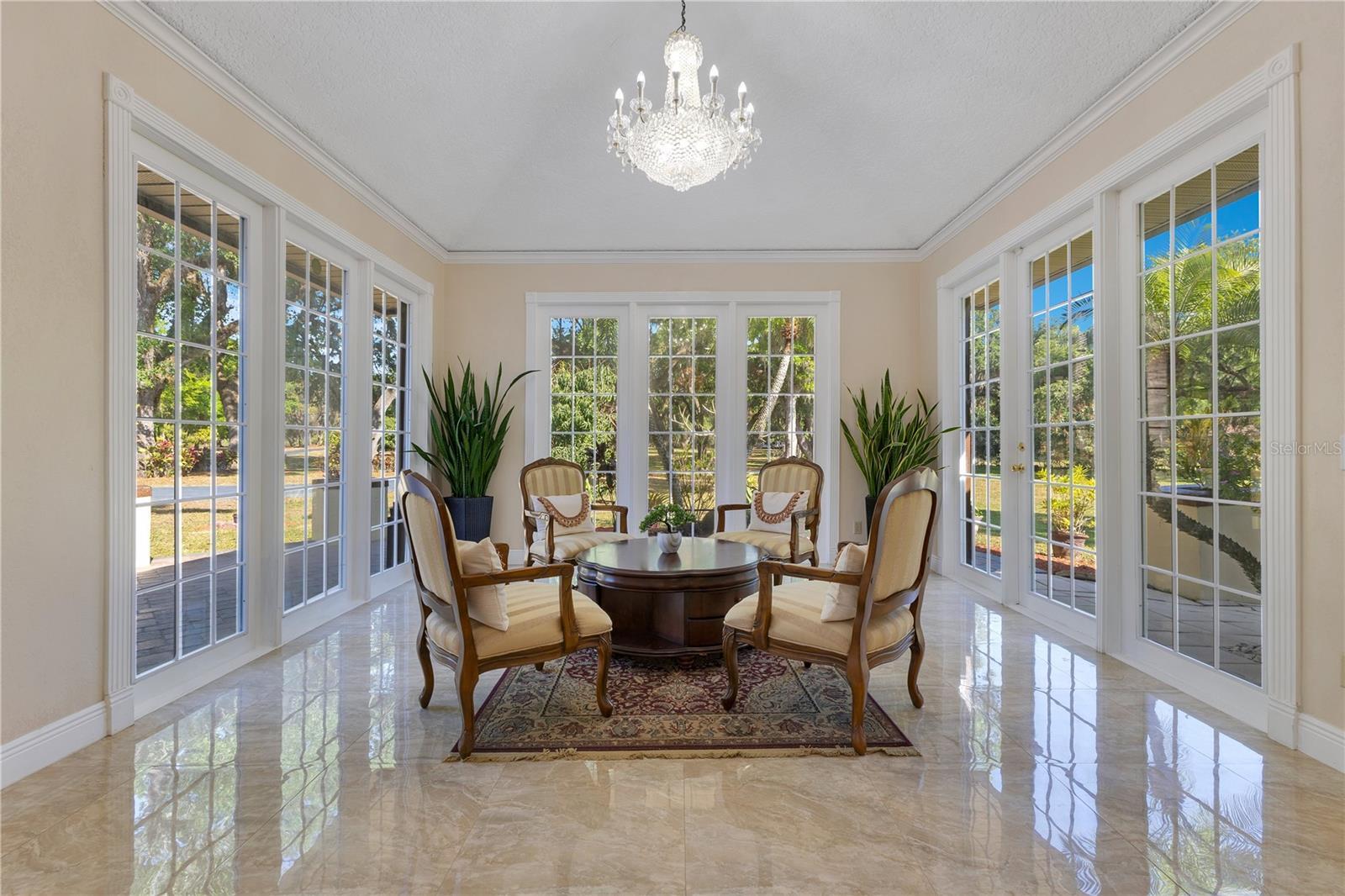 Property Photo: 2910 Frontier Drive FL 34744