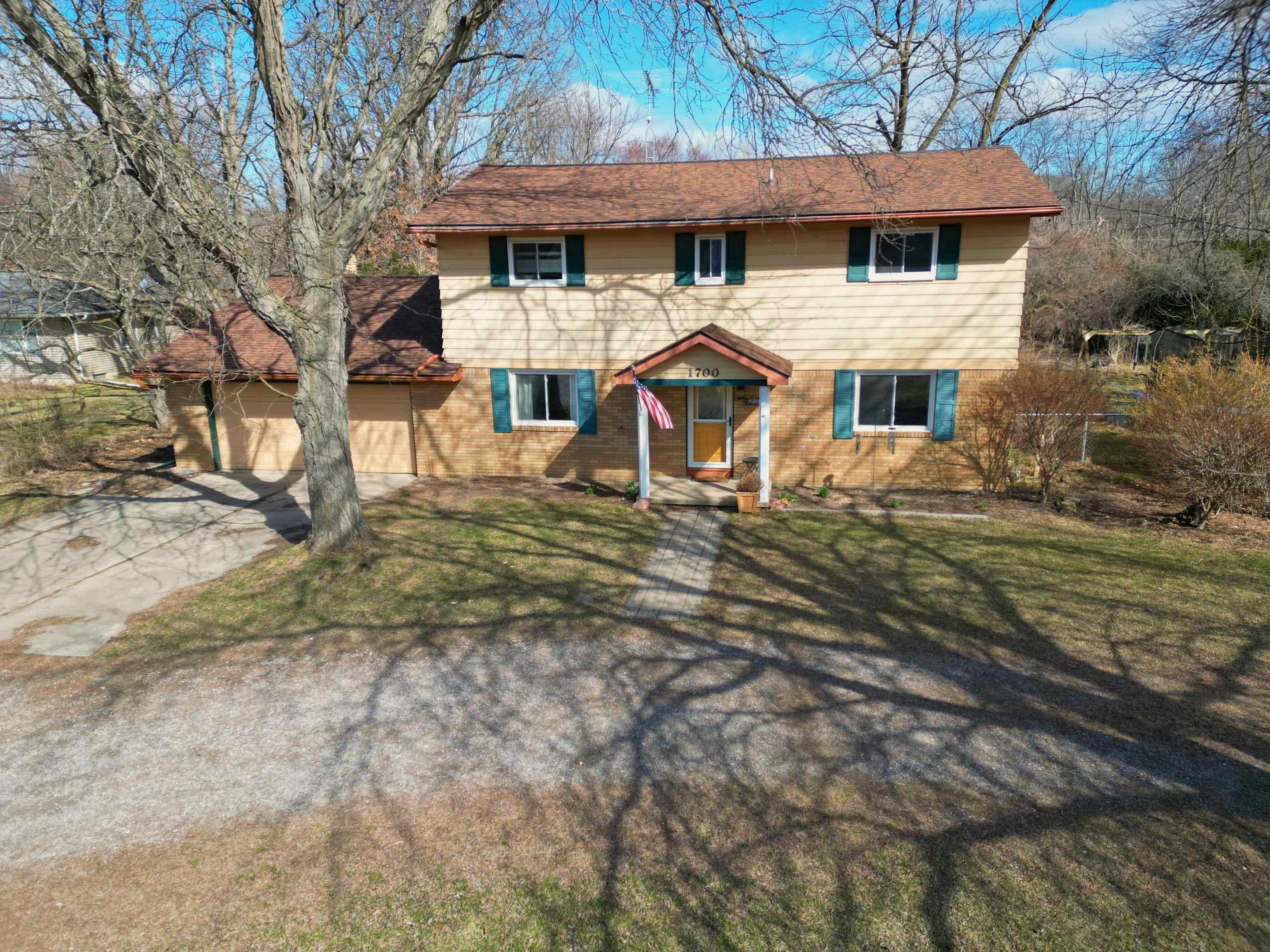Property Photo:  1700 Peet Road  MI 48460 