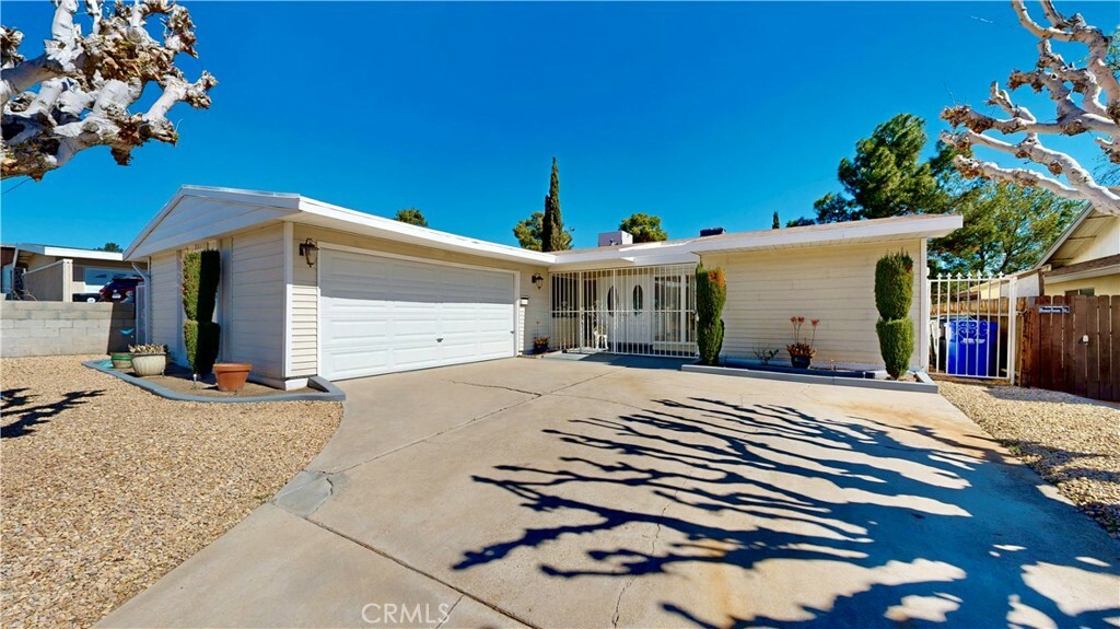 Property Photo:  14117 Wimbleton Drive  CA 92395 
