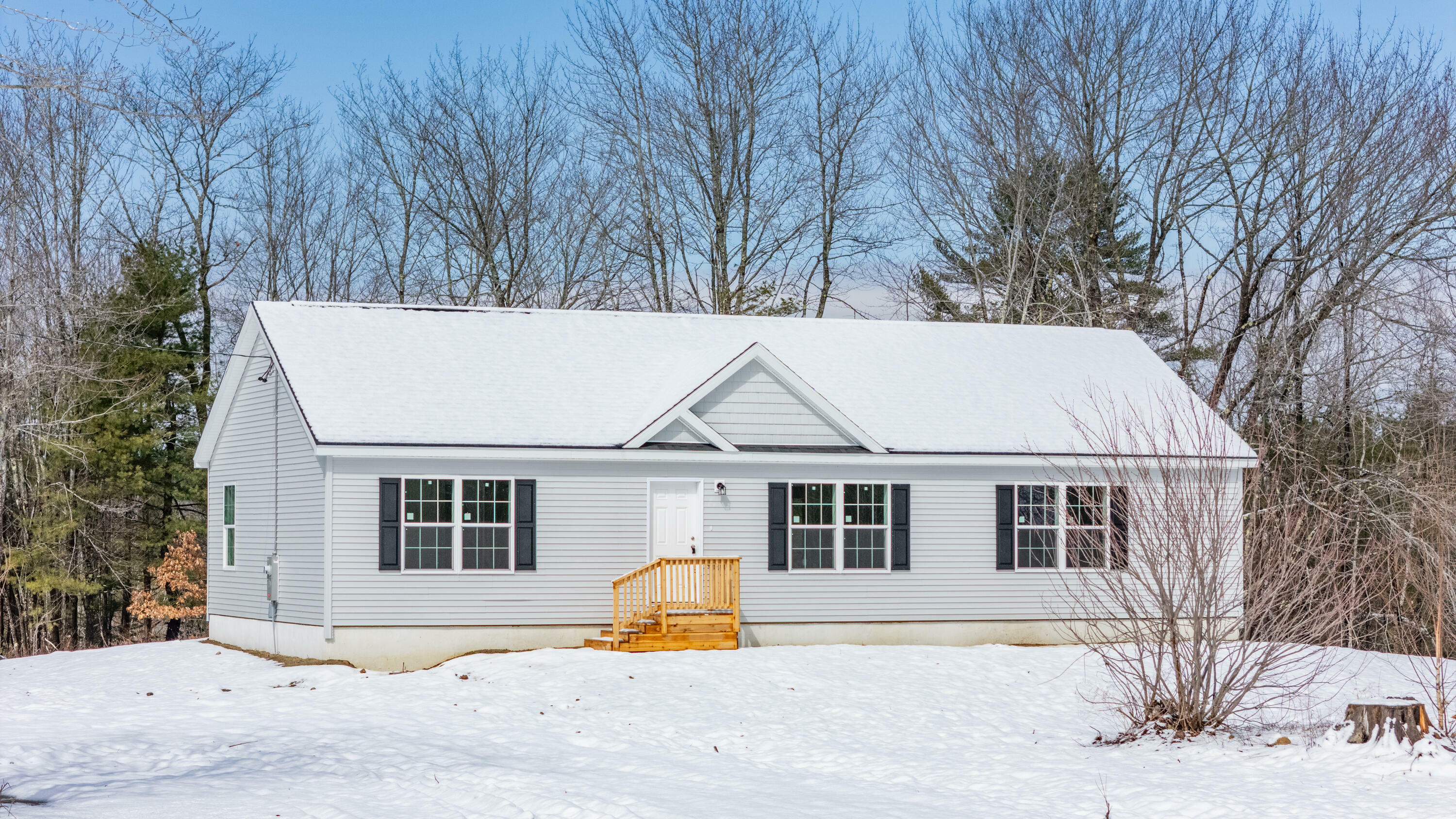 Property Photo: 6 Sanders Road ME 04579