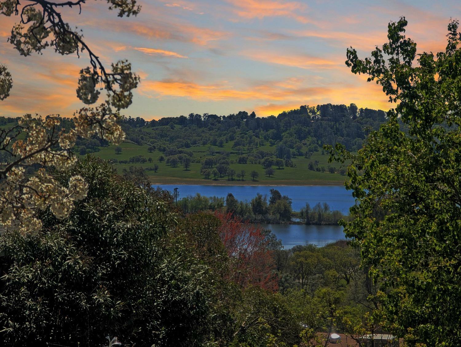 Property Photo: 11700 Wade Lane 25 CA 95252