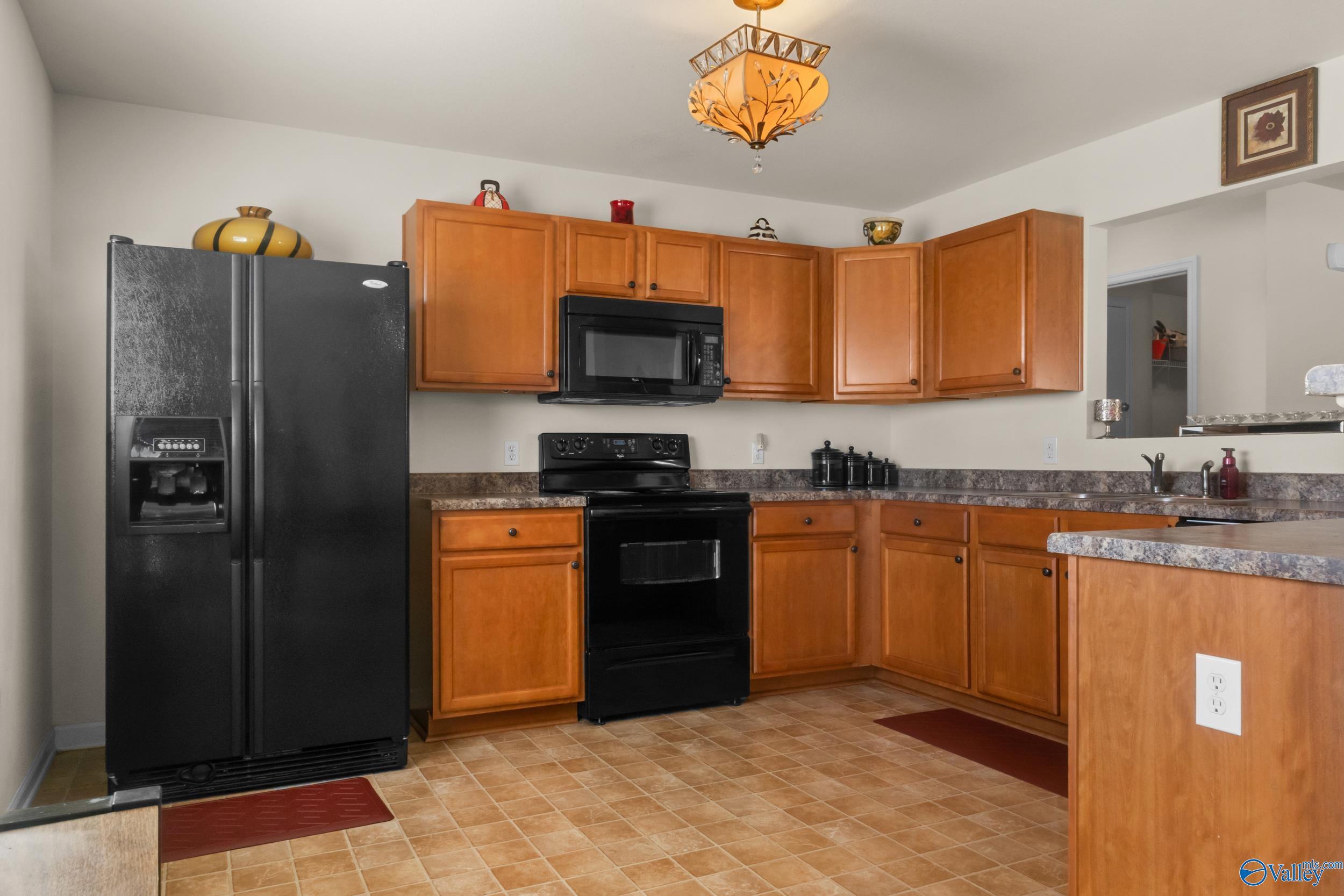 Property Photo:  202 Harold Murphy Drive  AL 35756 