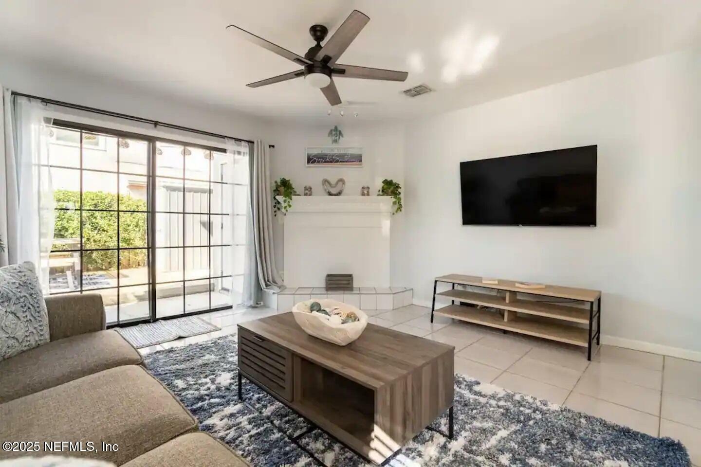 Property Photo: 2184 2nd Street S FL 32250