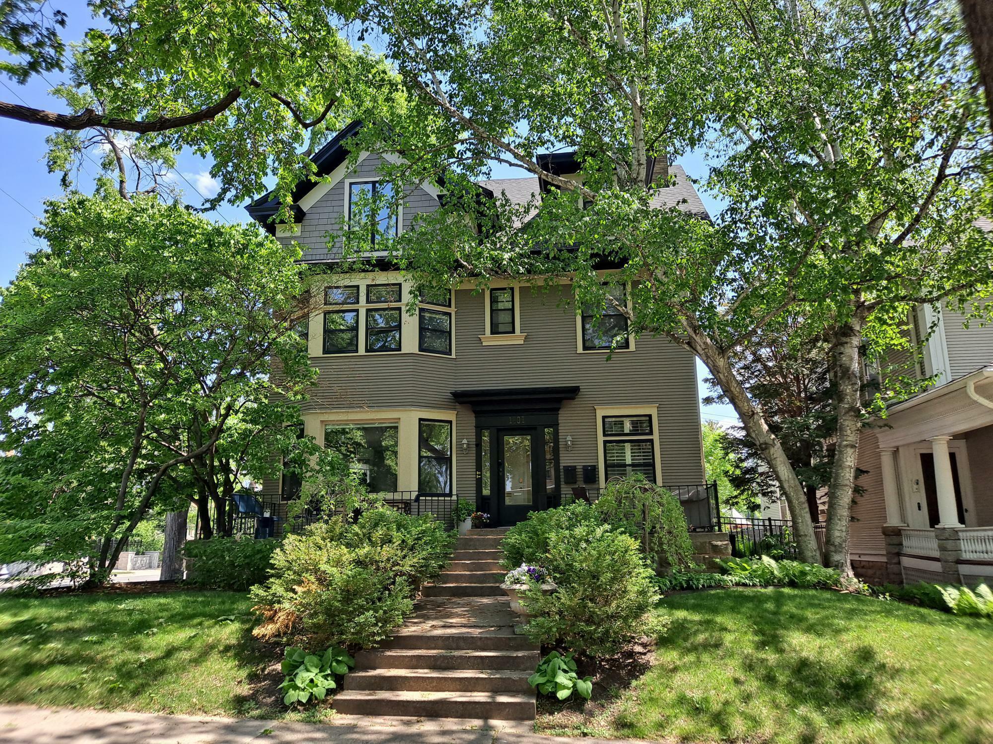 Property Photo: 1801 Fremont Avenue S 101 MN 55403