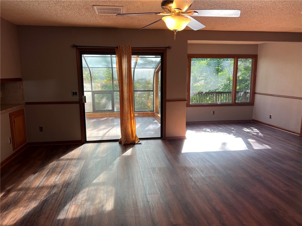 Property Photo:  6 Wyndham Lane  AR 72715 