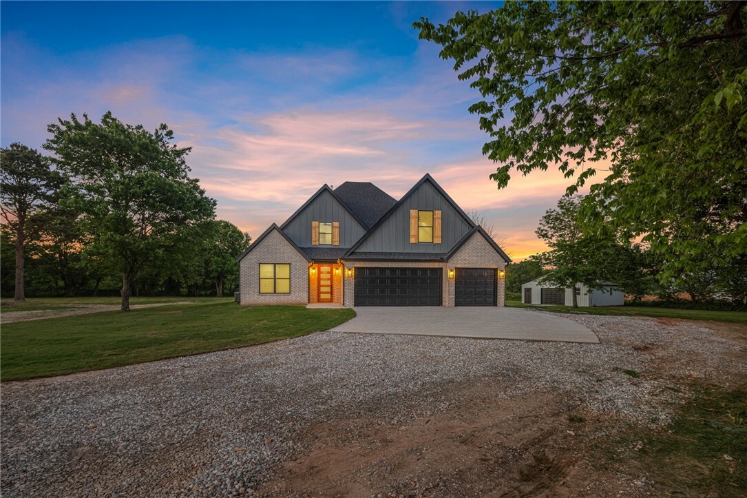 Property Photo: 13040 Seba Road AR 72719