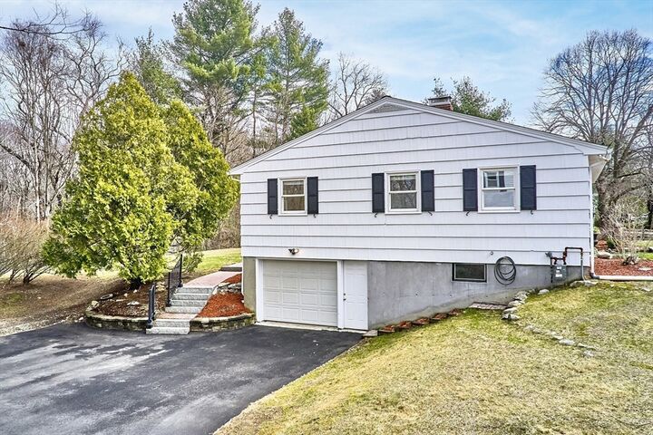 Property Photo: 18 Lowell Rd MA 01886