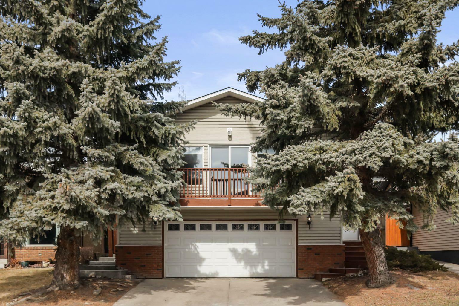 8 Hawkhill Way NW  Calgary AB T3G 2T6 photo