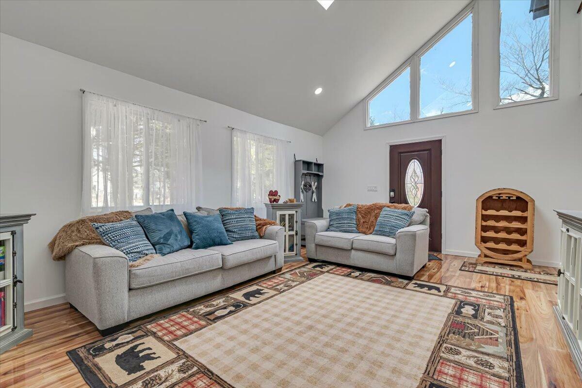 Property Photo: 1517 Black Birch Way PA 18466